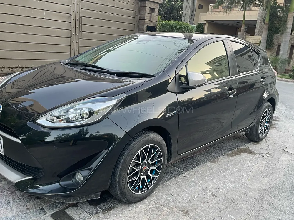 Toyota Aqua 2019 for Sale in Lahore Image-1