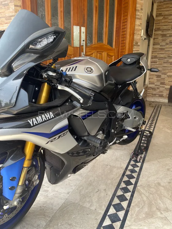 2016 yamaha r1 outlet for sale near me