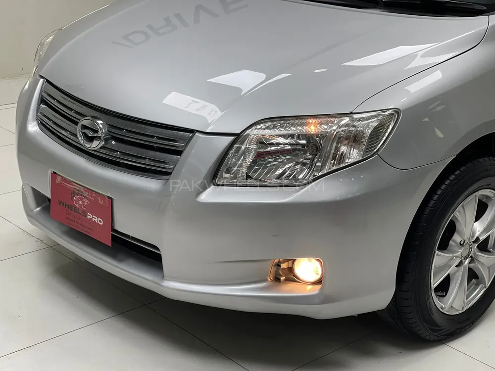 Toyota Corolla Axio 2012 for Sale in Nowshera cantt Image-1