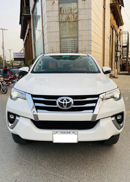 Toyota Fortuner 2020 for Sale in Lahore Image-1