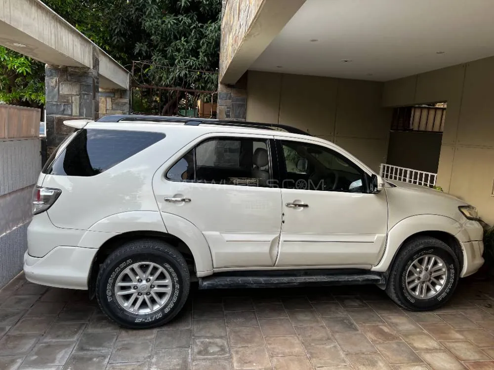 Toyota Fortuner 2013 for Sale in Islamabad Image-1