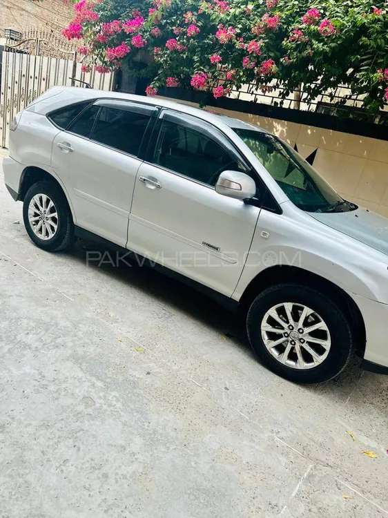 Toyota Harrier 2009 for Sale in Faisalabad Image-1