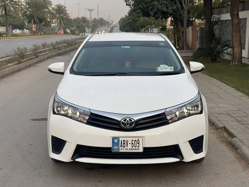 Toyota Corolla 2016 for Sale in Gujrat Image-1