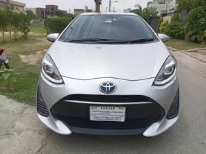 Toyota Aqua S 2017 for Sale