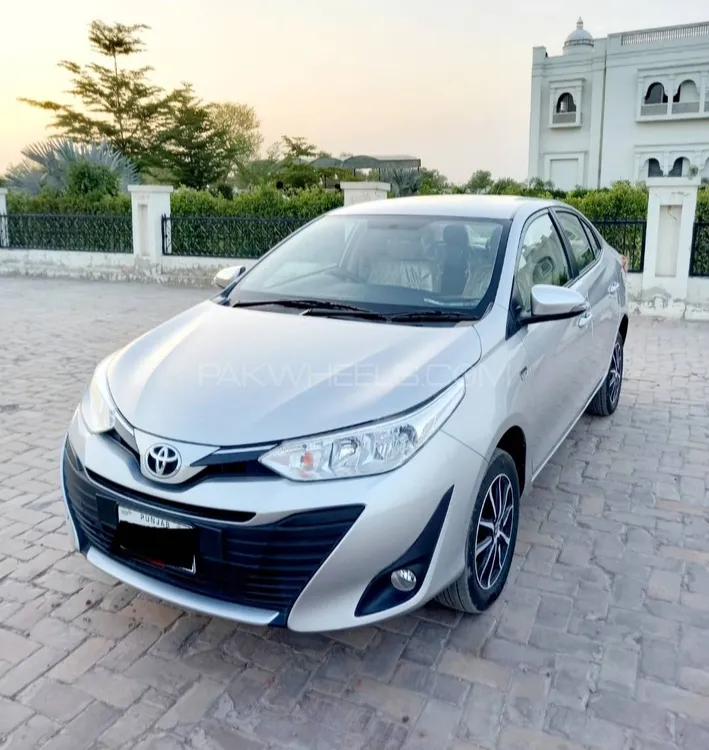 Toyota Yaris Sedan 2021 for Sale in Jhang Image-1