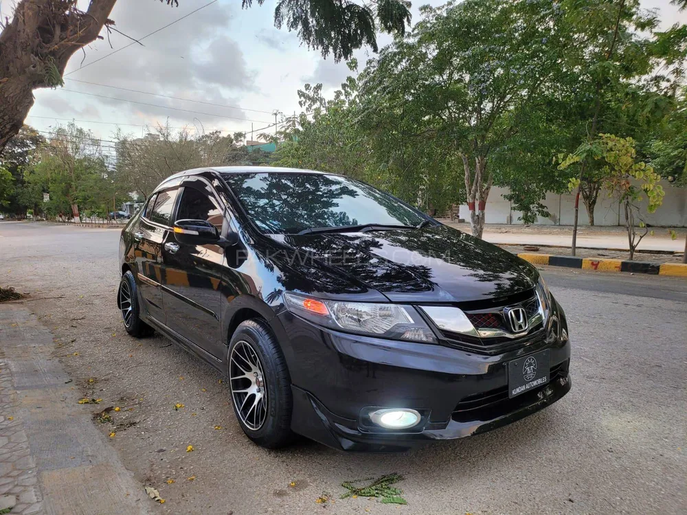 Honda City 2018 for Sale in Karachi Image-1
