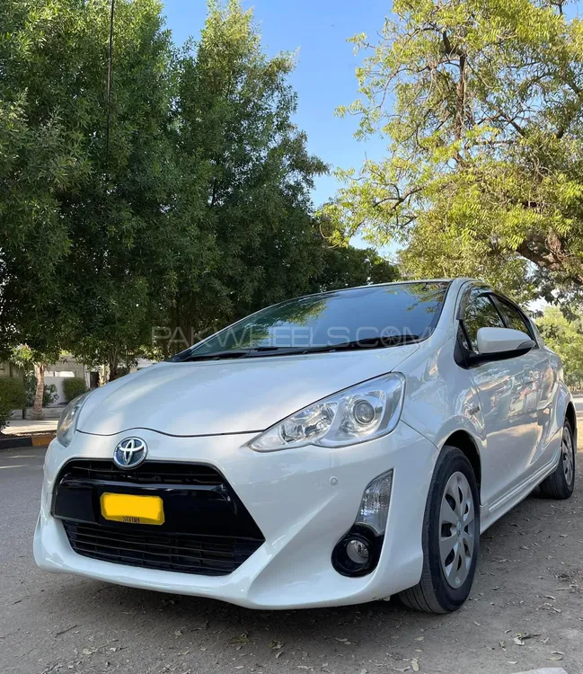 Toyota Aqua 2013 for Sale in Karachi Image-1