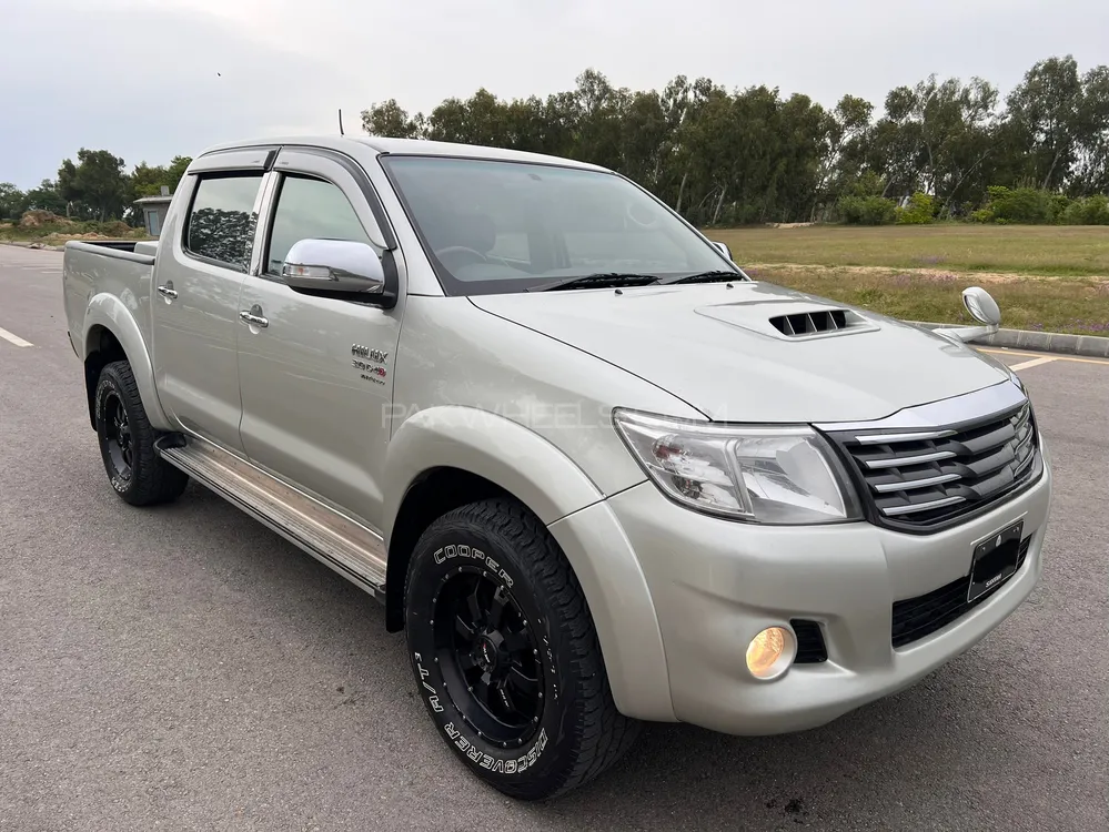 Toyota Hilux 2012 for Sale in Islamabad Image-1