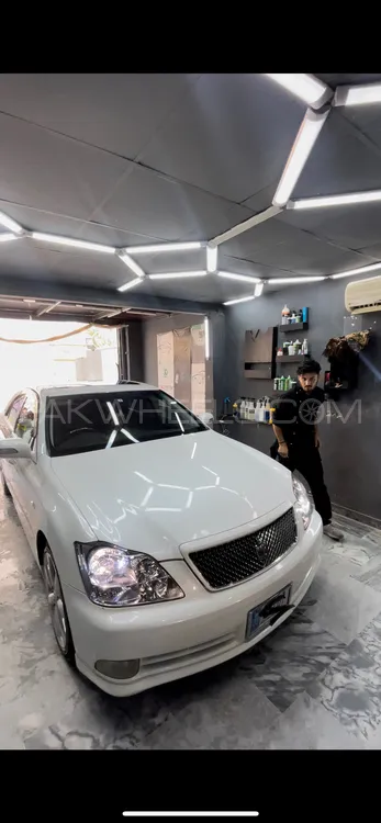 Toyota Crown 2005 for Sale in Islamabad Image-1