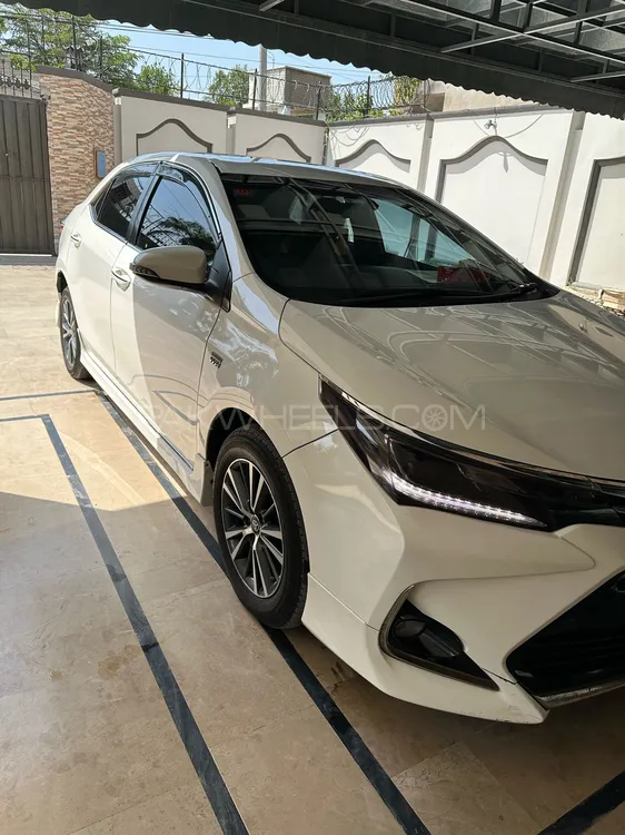 Toyota Corolla 2016 for Sale in Faisalabad Image-1