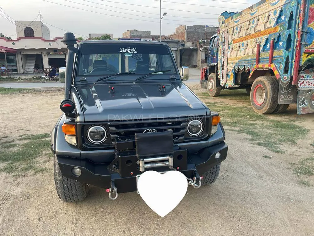 Toyota Land Cruiser 1986 for Sale in Bhimber Image-1