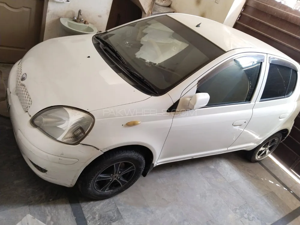 Toyota Vitz 2002 for Sale in Multan Image-1