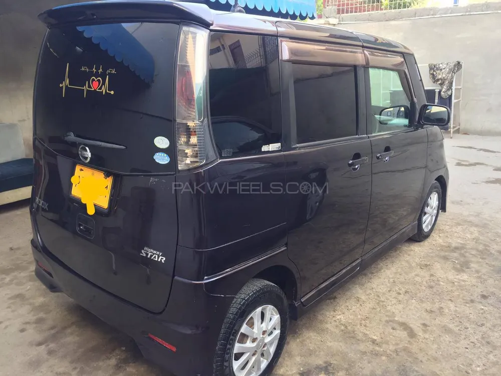 Nissan Roox 2010 for Sale in Karachi Image-1