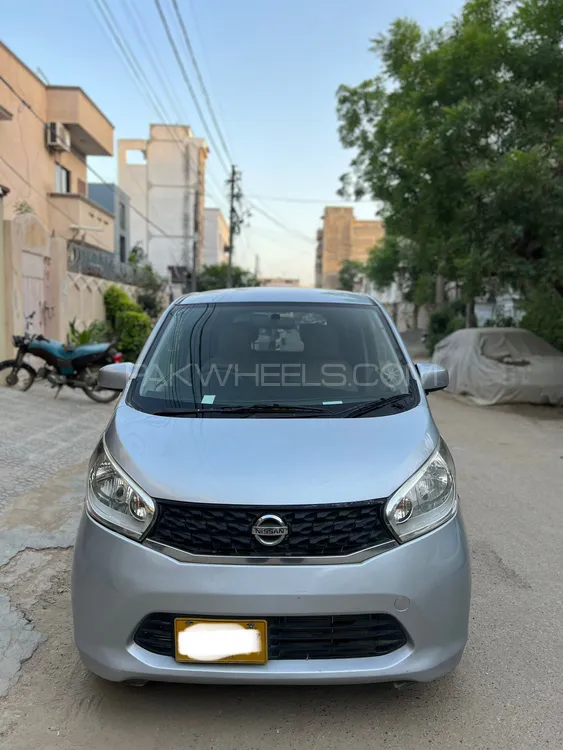 Nissan Dayz 2015 for Sale in Karachi Image-1