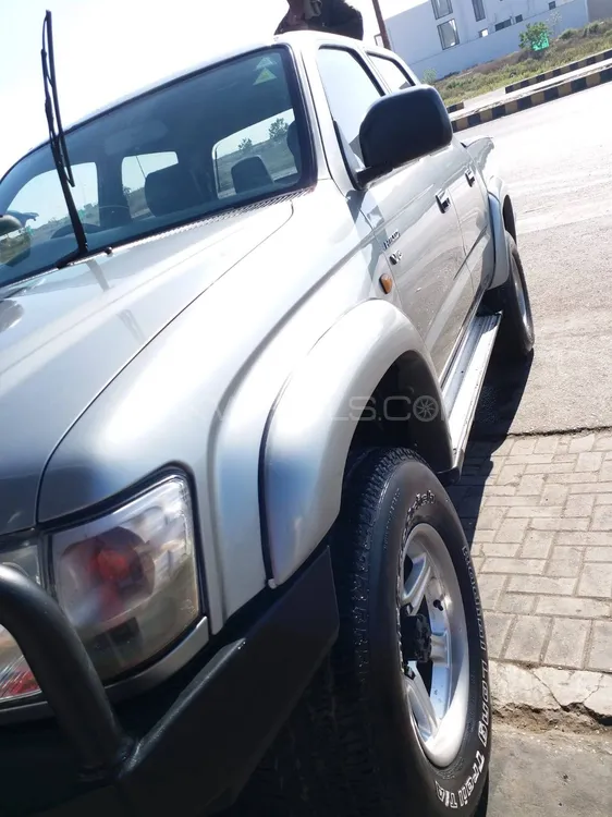 Toyota Hilux 2002 for Sale in Karachi Image-1