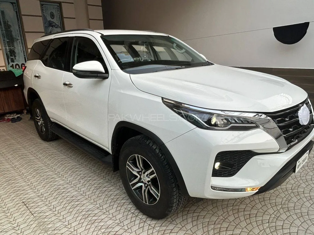 Toyota Fortuner 2022 for Sale in Gujrat Image-1