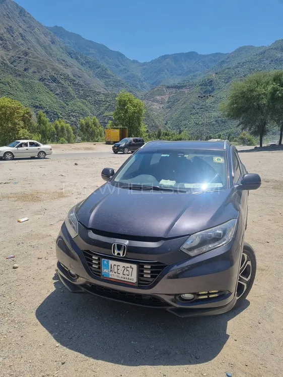 Honda Vezel 2014 for Sale in Islamabad Image-1