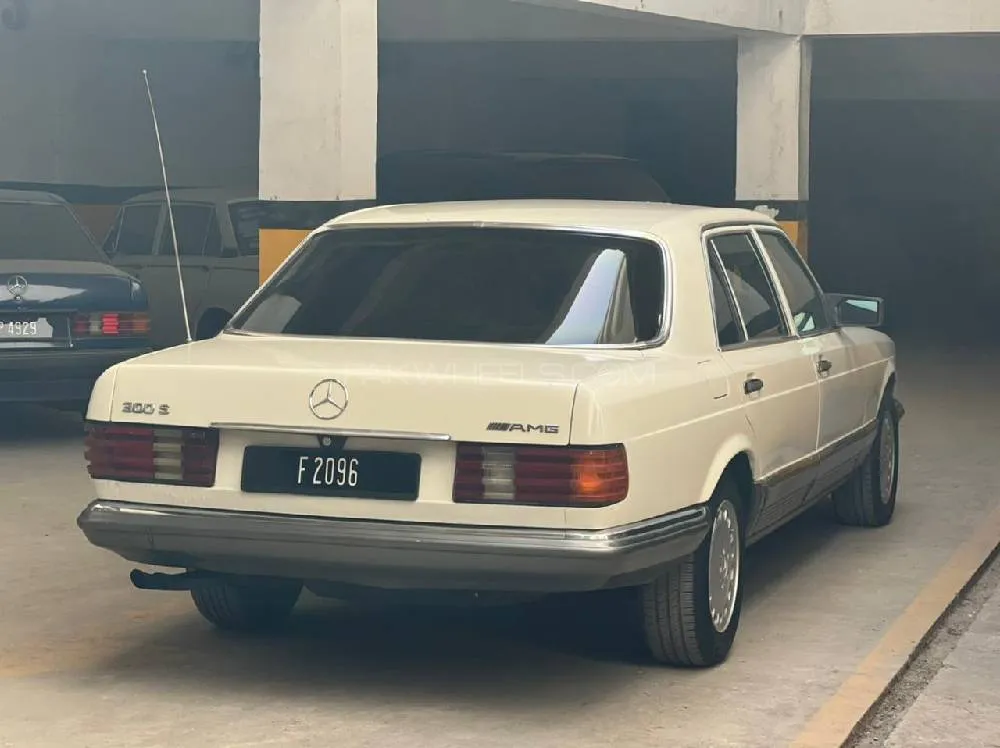 Mercedes Benz Sl Class 1984 for Sale in Islamabad Image-1