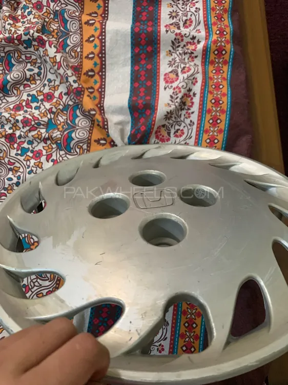 Original honda city 2006 model wheel cup Image-1
