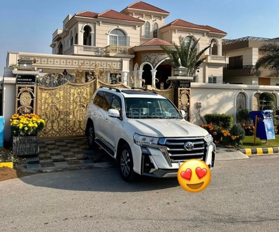 Toyota Land Cruiser 2013 for Sale in Jhelum Image-1