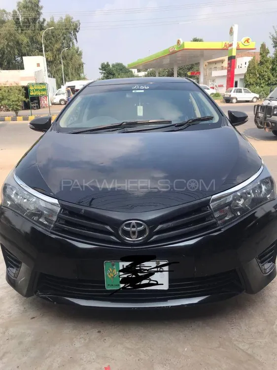 Toyota Corolla 2015 for Sale in Faisalabad Image-1