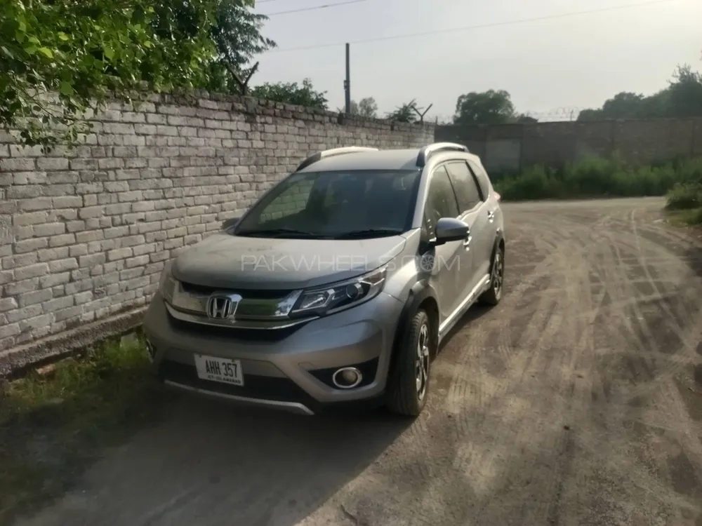Honda BR-V 2018 for Sale in Attock Image-1