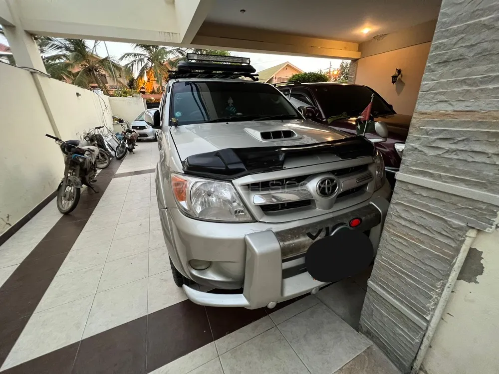 Toyota Hilux 2007 for Sale in Karachi Image-1