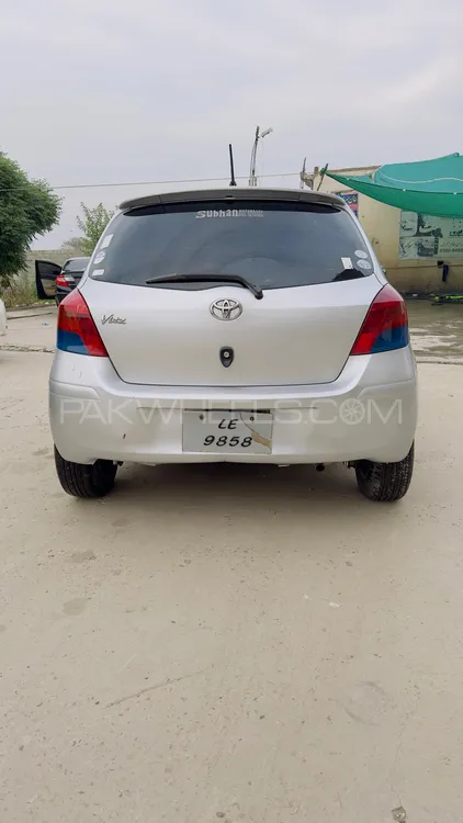 Toyota Vitz 2010 for Sale in Gujrat Image-1
