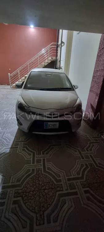 Toyota Yaris Sedan 2013 for Sale in Gujranwala Image-1