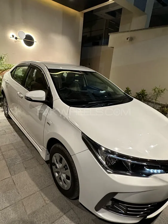 Toyota Corolla 2019 for Sale in Karachi Image-1
