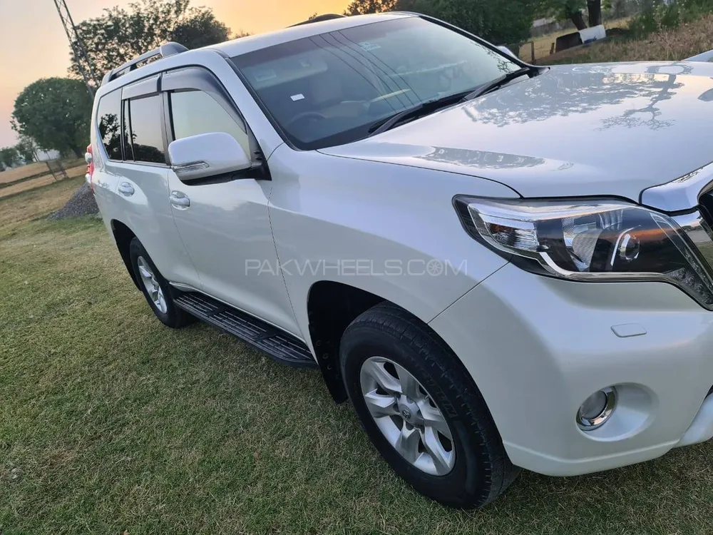 Toyota Prado 2016 for Sale in Islamabad Image-1