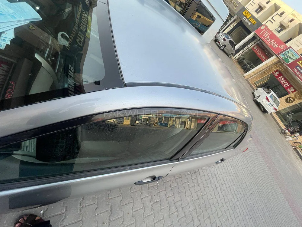 Toyota Corolla 2013 for Sale in Faisalabad Image-1