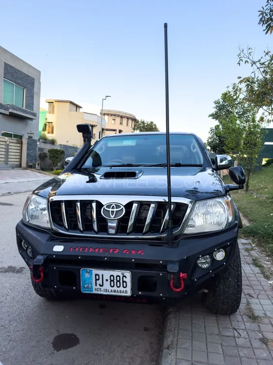 Toyota Hilux 2007 for Sale in Islamabad Image-1
