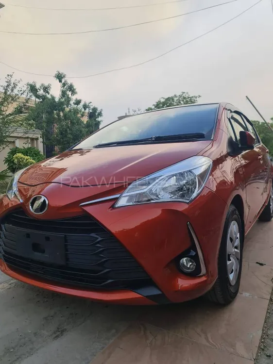 Toyota Vitz 2018 for Sale in Lahore Image-1