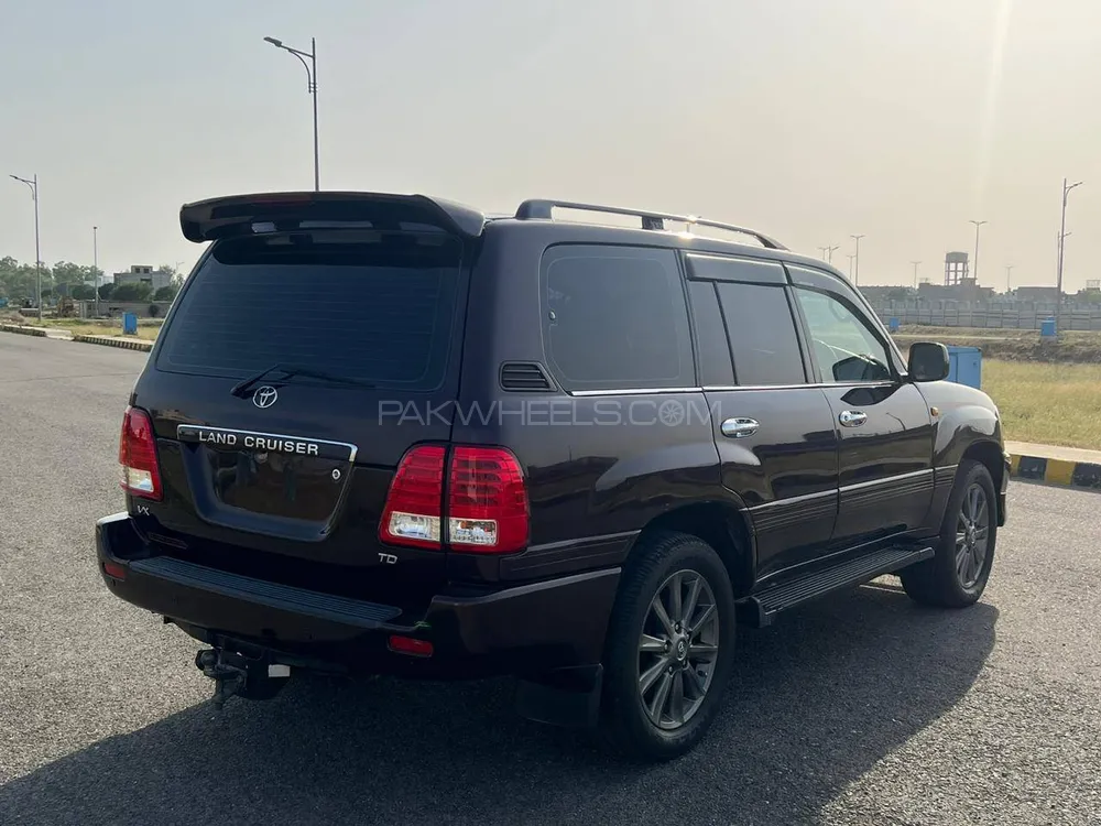 Toyota Land Cruiser 2006 for Sale in Lahore Image-1