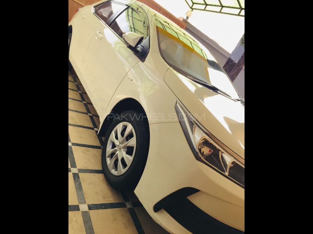 Toyota Corolla 2019 for Sale in Peshawar Image-1