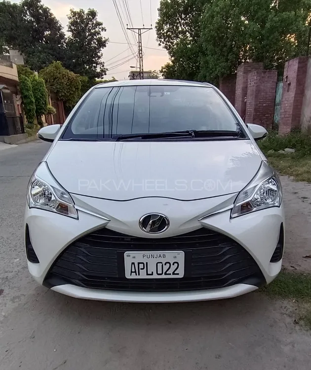 Toyota Vitz 2019 for Sale in Gujranwala Image-1