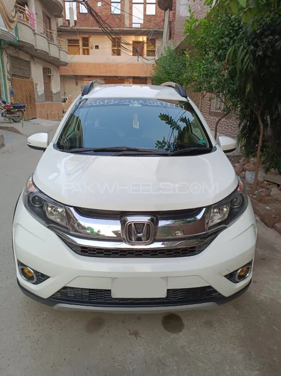 Honda BR-V 2017 for Sale in Lahore Image-1
