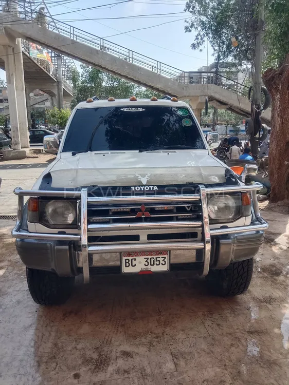 Mitsubishi Pajero 1993 for Sale in Karachi Image-1