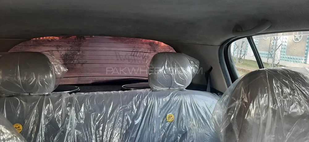 Toyota Vitz 2000 for Sale in Bannu Image-1