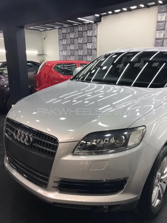Audi Q7 2009 for Sale in Karachi Image-1