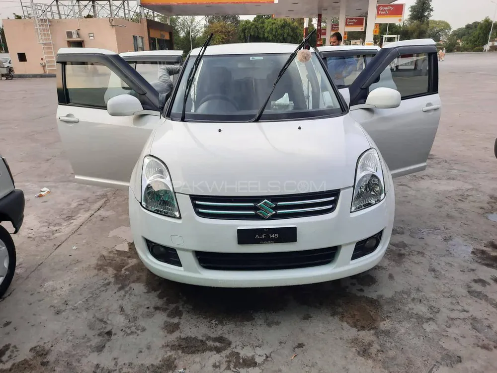 Suzuki Swift 2018 for Sale in Wah cantt Image-1