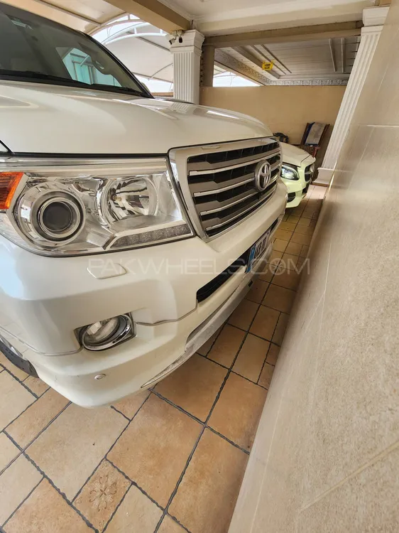 Toyota Land Cruiser 2015 for Sale in Lahore Image-1