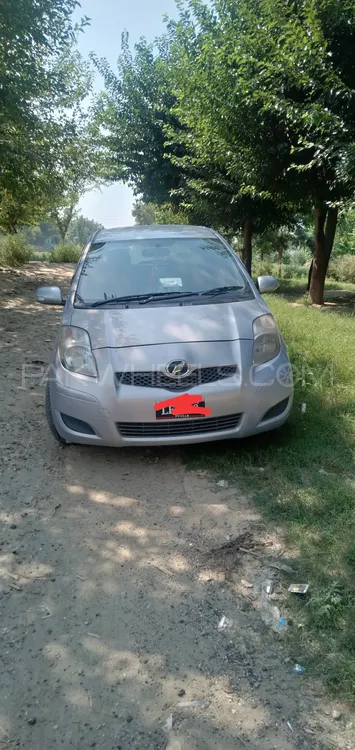 Toyota Vitz 2008 for Sale in Mardan Image-1