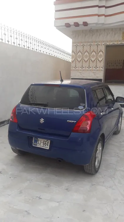 Suzuki Swift 2005 for Sale in Peshawar Image-1