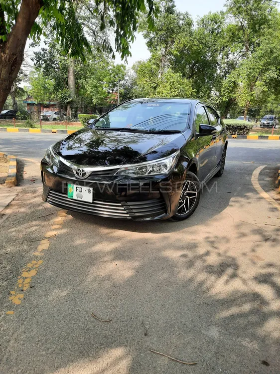 Toyota Corolla 2018 for Sale in Faisalabad Image-1