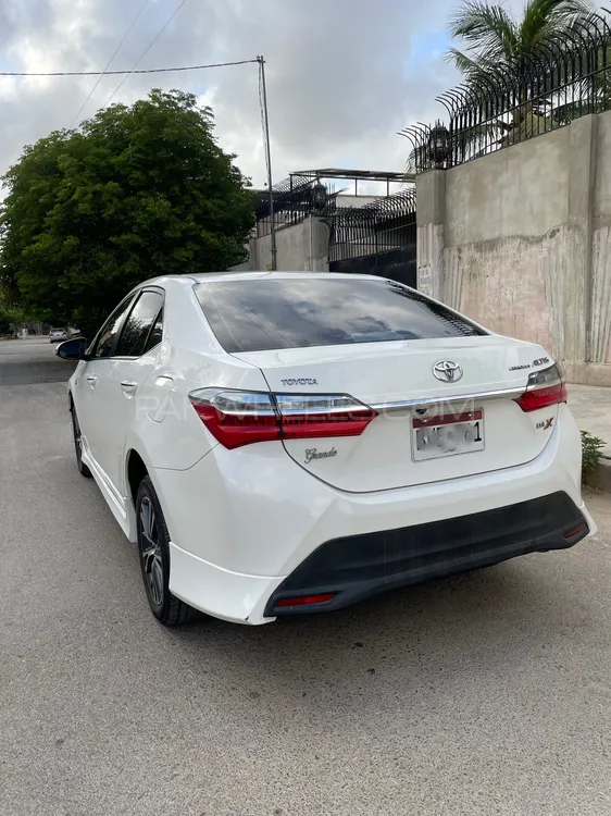 Toyota Corolla 2021 for Sale in Karachi Image-1