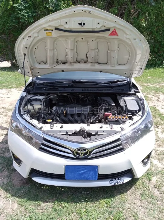 Toyota Corolla 2015 for Sale in Mandi bahauddin Image-1