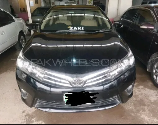Toyota Corolla 2015 for Sale in Peshawar Image-1