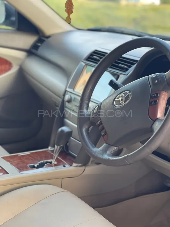 Toyota Camry 2007 for Sale in Lahore Image-1